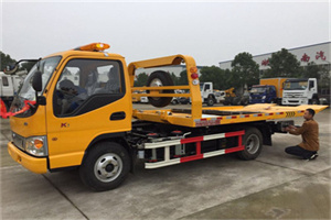 平顶山哪里有拖车服务